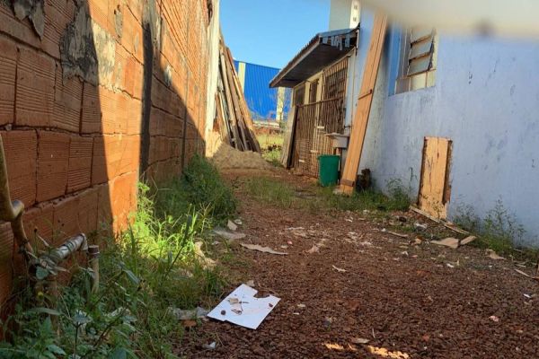 Imagem referente a notícia: Idoso morre esmagado em construção no Centro de Cascavel