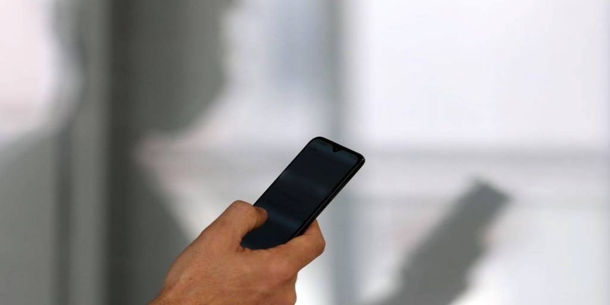 Todas as ligações de telemarketing devem começar por 0303 a partir de hoje