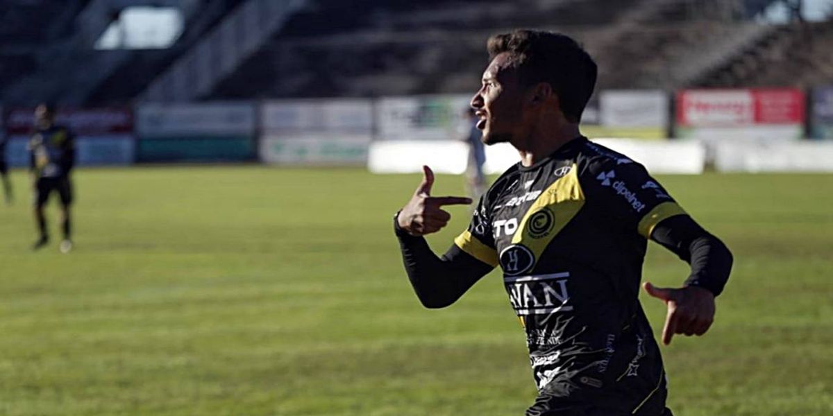 FC Cascavel vence Juventus, em casa, e assume vice-liderança do grupo