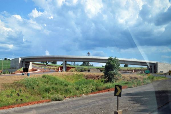 Com quatro anos de atraso, duplicação entre Cascavel e Realeza corre o risco de não ser concluída