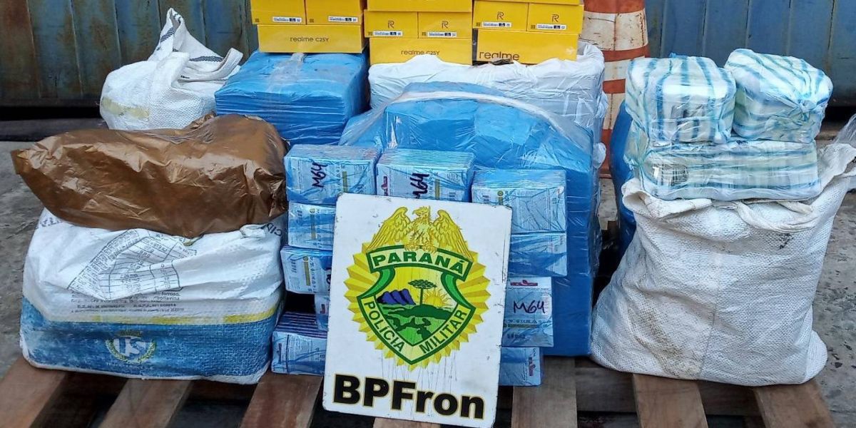 BPFRON apreende produtos contrabandeados em ônibus na cidade de Matelândia