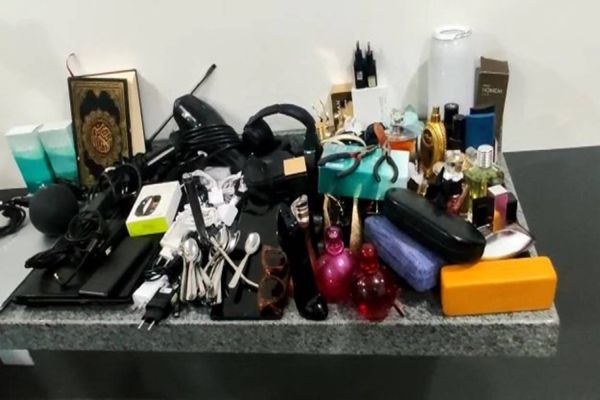 Imagem referente a notícia: Inteligência da Polícia Militar detém dois casais com diversos produtos furtados em Cascavel