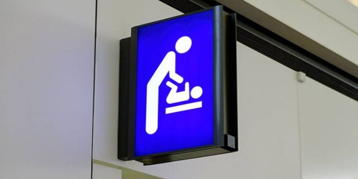 Comércios deverão disponibilizar fraldário acessível para idosos, crianças e pessoas com deficiência