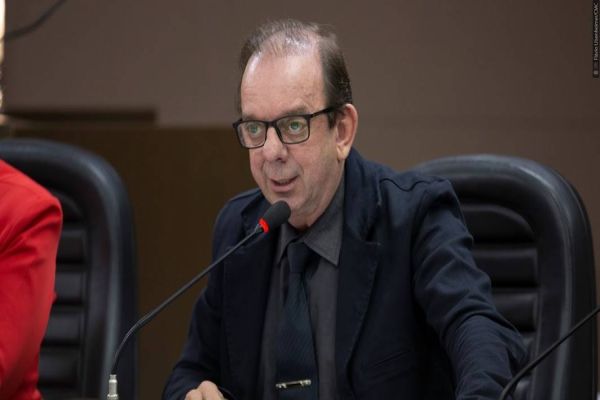 Celso Dal Molin cobra informações sobre destinação de resíduos do Lago