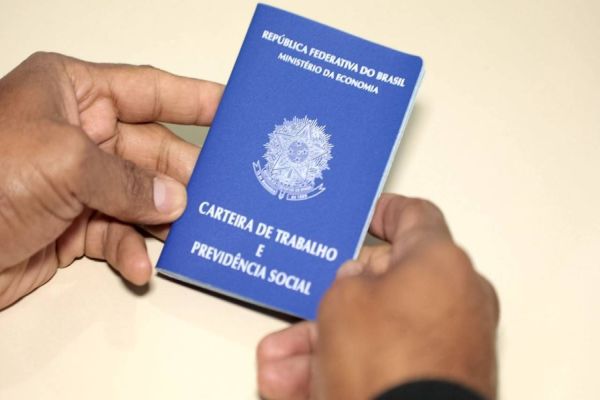 Cascavel acumula saldo positivo de 3.512 novos empregos em 2022