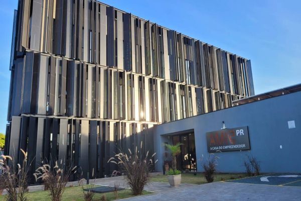 Com novos compromissos à vista AMIC PR comemora um ano da sede sustentável