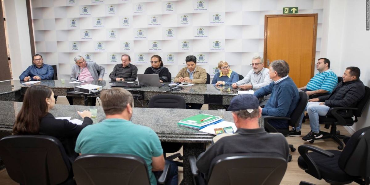 Comissão discute situação de descartes de lixo no rio Cascavel e rio Quati