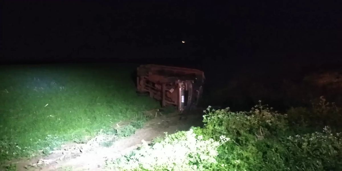 Motorista morre em acidente com caminhão na PR-281