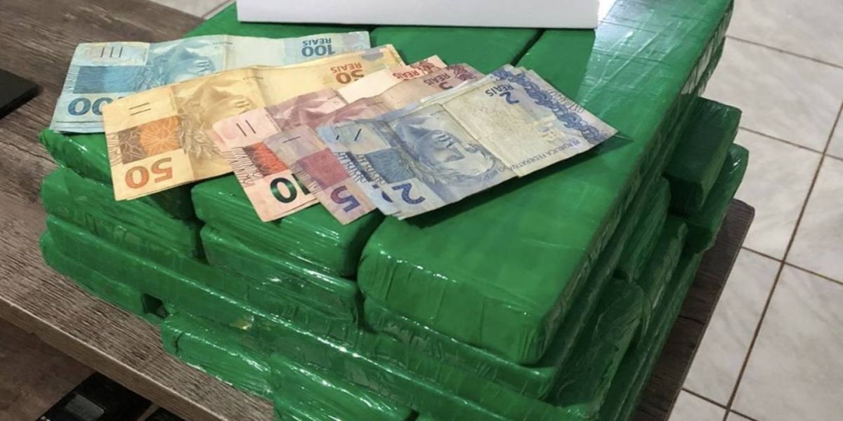 Polícia Militar apreende mais 17kg de maconha e detem homem em abordagem na BR-369