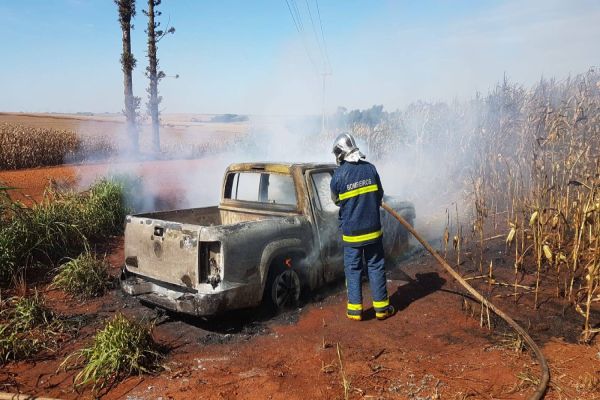 Amarok fica completamente destruída após incêndio na Central Santa Cruz