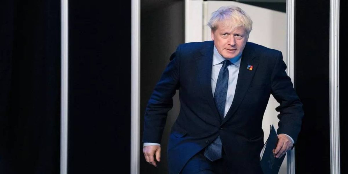 Cercado por escândalos, Boris Johnson renuncia ao cargo de primeiro-ministro do Reino Unido