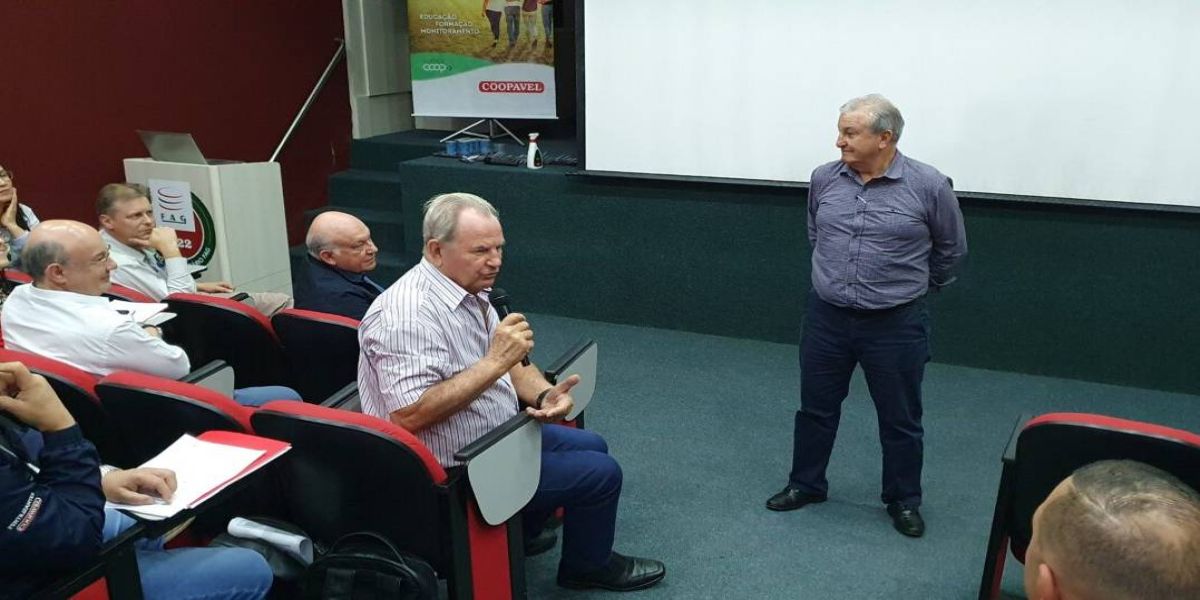 Parceria com a FAG envolve 46 gestores da Coopavel em capacitação de liderança