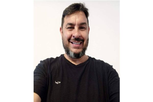 Imagem referente a notícia: Guarda Municipal é morto durante festa com tema do PT em Foz do Iguaçu