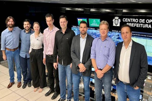 Gerentes da Coopavel fazem visita a Centro de Operações e Crise do Rio