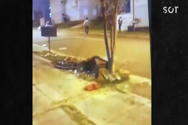 Imagem referente a notícia: Internauta registra tiroteio no Jardim Riviera, que terminou com três pessoas detidas