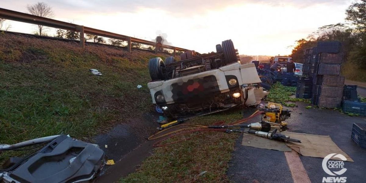 Acidente envolvendo caminhão deixa uma vítima fatal na BR-277, em São Miguel do Iguaçu