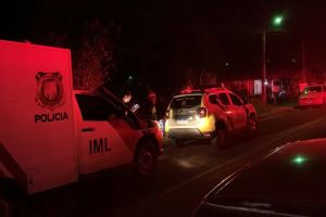 Imagem referente à notícia: Duas pessoas assassinadas em Salto do Lontra; O autor dos crimes fugiu antes da chegada da PM
