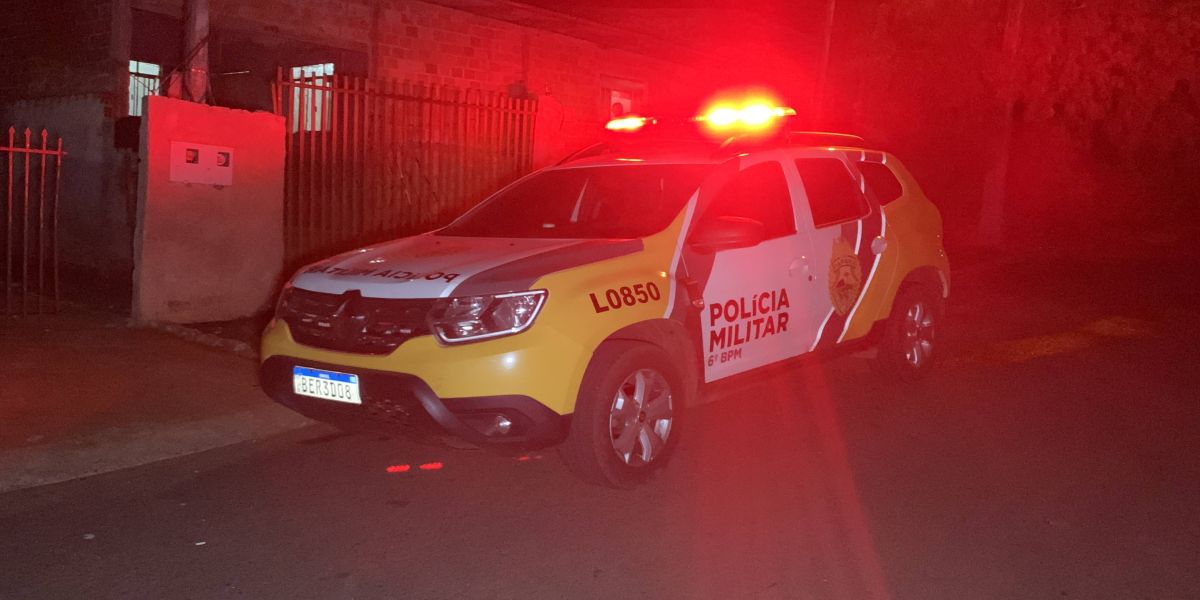 Após tentar separar briga de mulheres na região, mulher é esfaqueada