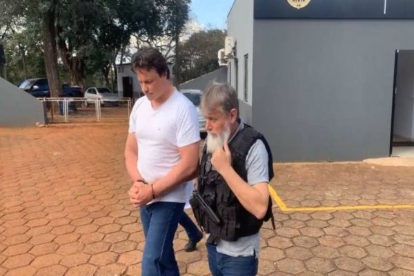Imagem referente a notícia: DH prende Adinei Rotta, acusado de homicídio ocorrido no McDonald's