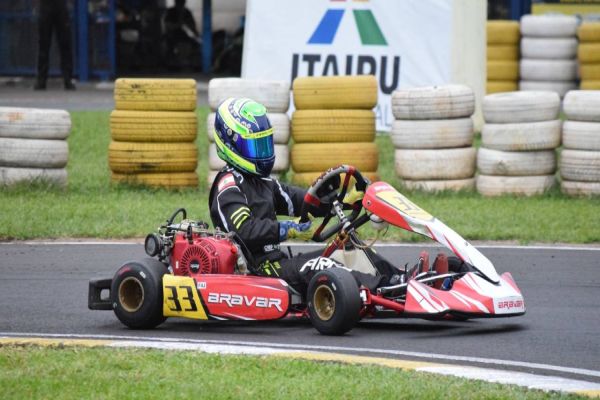 Firás Fahs conquistas 2 vitórias no Open do Paranaense de Kart