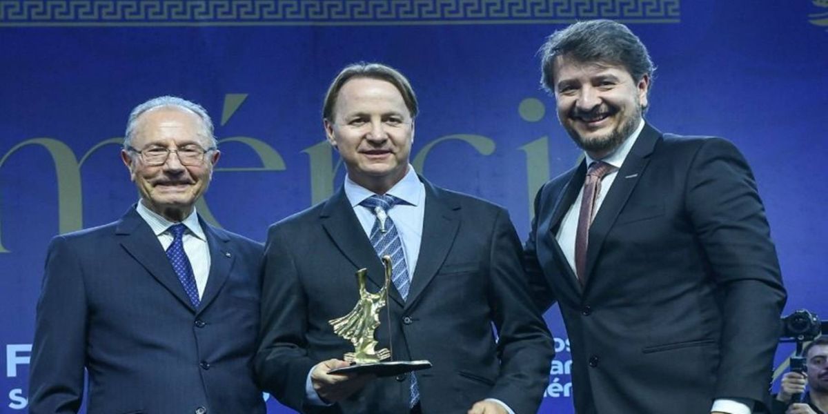 Empresário de Cascavel é reconhecido com prêmio Guerreiro do Comércio