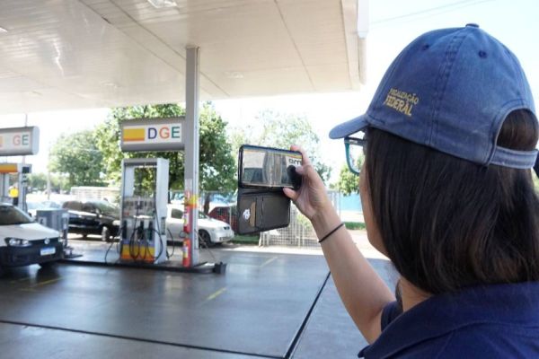 Quase 40 postos de combustíveis são fiscalizados pelo Crea-PR