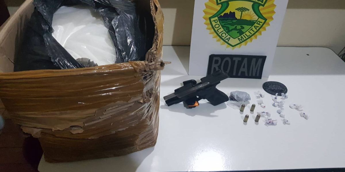 Quatro pessoas são detidas pela Polícia Militar com 21 quilos de cocaína