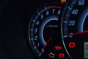 Imagem referente à notícia: Delphi Technologies explica o que indicam as luzes de alerta no painel do carro