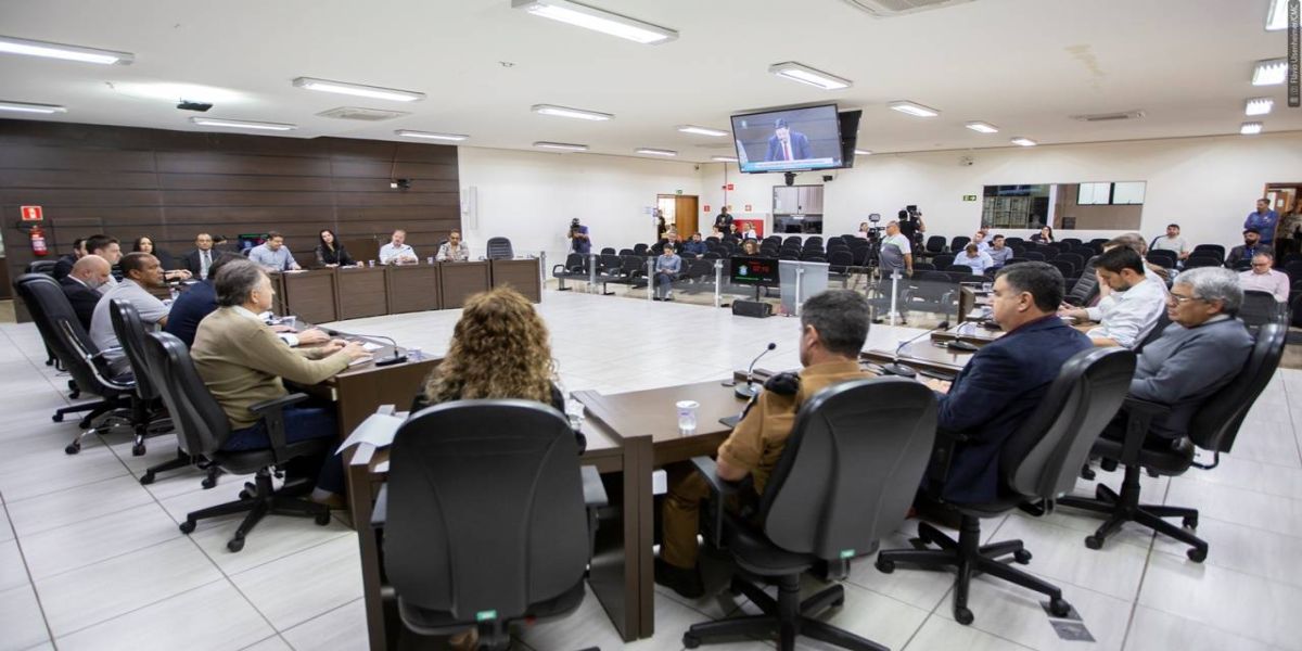 Reunião fala da campanha “Conte até 10”, que visa prevenir os crimes por impulso