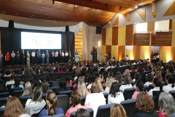 Foto relacionada a notícia: Força feminina é o destaque do 10º Encontro da Mulher Produtora de Cascavel