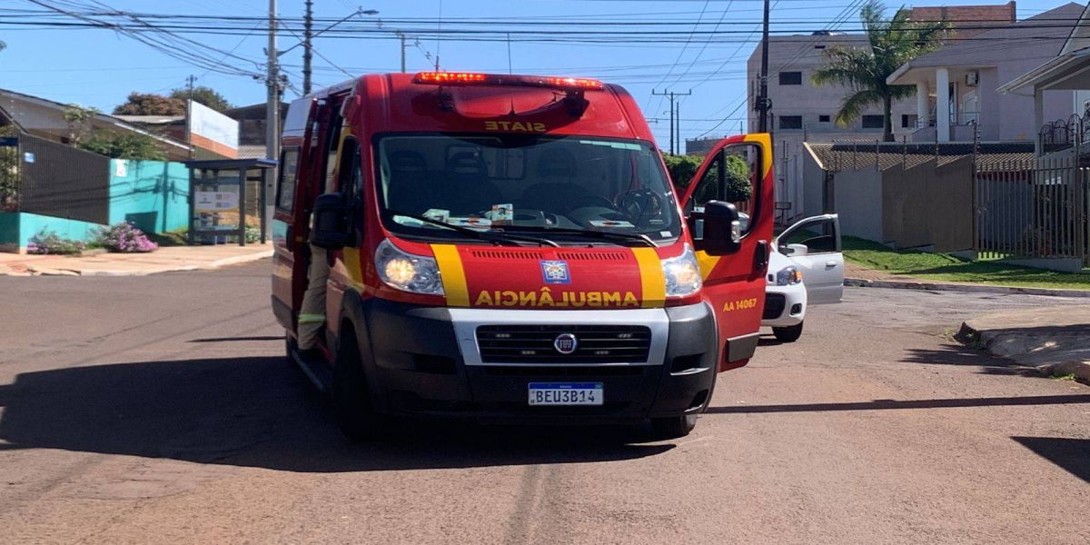 Motociclista fica ferido em colisão de trânsito na Rua Paranaguá no Bairro São Cristóvão