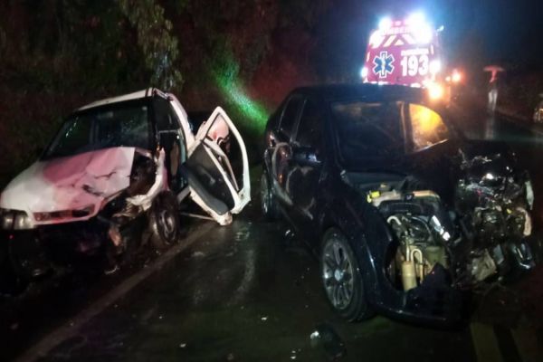 Uma pessoa morre e outras três ficam feridas em colisão frontal na PR-158, em Chopinzinho