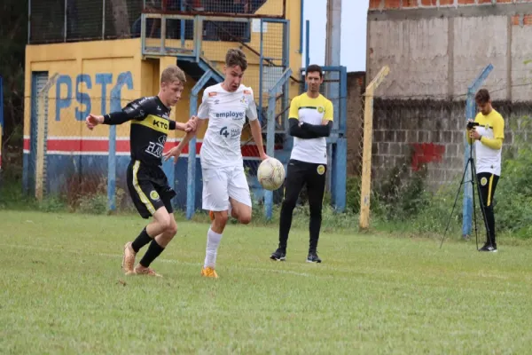 Foto relacionada a notícia: FC Cascavel sai perdendo por dois, mas busca empate fora de casa no Paranaense Sub-15