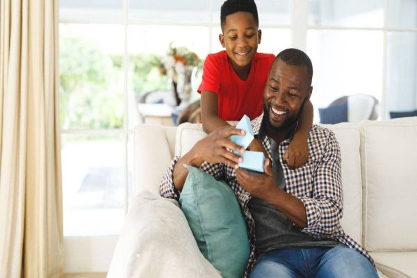 Dia dos Pais: Expectativa otimista motiva comércio local