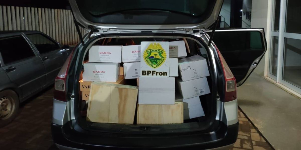 PM apreende três veículos carregados de bebidas de origem estrangeira em Santo Antônio do Sudoeste