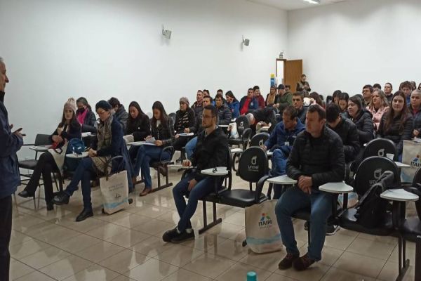 Meio Ambiente participa do Encontro de Formação sobre Gestão de Resíduos Sólidos
