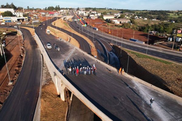 Com 97% das obras concluídas, Trevo Cataratas será liberado dia 20 de agosto