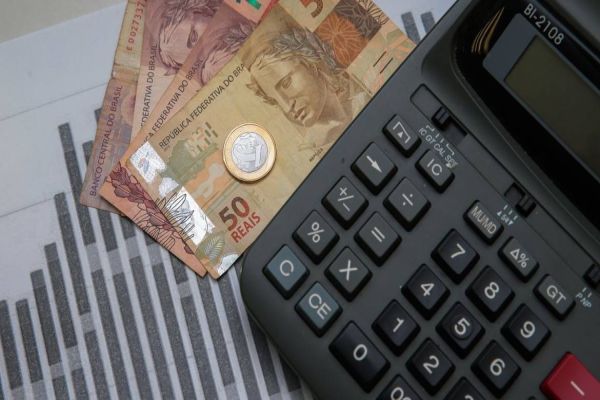 Mercado financeiro reduz projeção de inflação de 7,11% para 7,02%