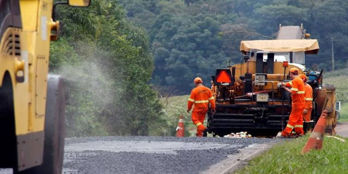 TCE-PR recomenda 5 ações ao DER em licitações relativas à fiscalização de obras