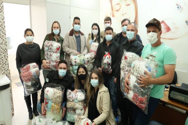 Huop recebe 80 “naninhas” produzidas por detentos da PIC