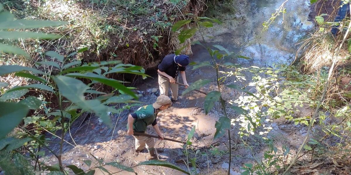 Meio Ambiente e entidades recuperam nascente no Cidade Verde