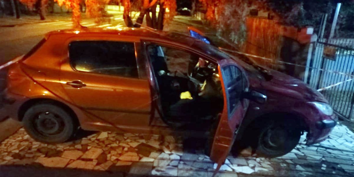 Homem é morto a tiros dentro do veículo em Toledo