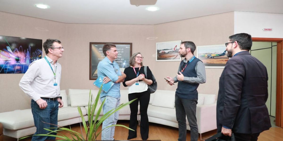 Representantes do Sistema FIEP apresentam programas voltados ao servidor