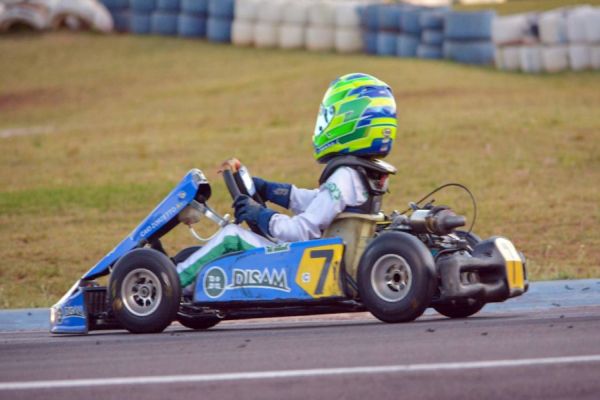 Zorzetto já treina para o Brasileiro de Kart