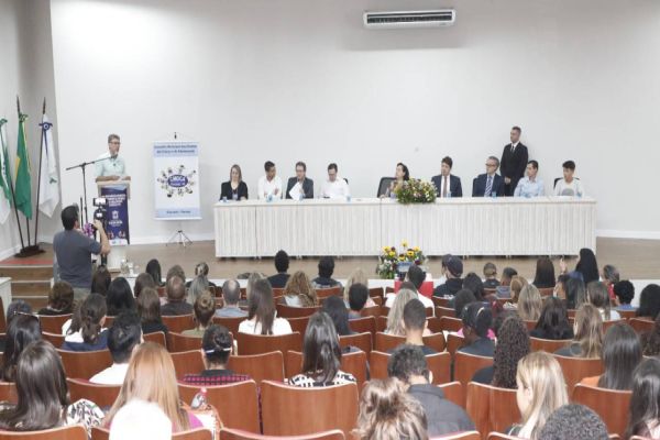 Conferência discute construção de novas políticas públicas para crianças e adolescentes em Cascavel