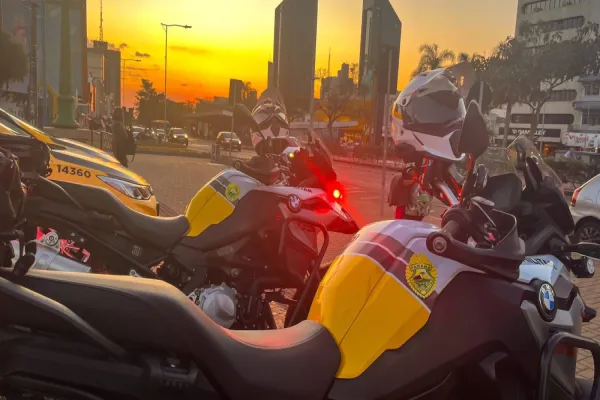 Foto relacionada a notícia: Operação Cavaleiros de Aço reforçou o patrulhamento tático na região oeste do Paraná