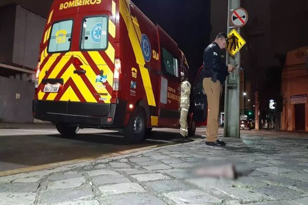 Cliente de sex shop reclama de produto e é agredido com brinquedo sexual no Paraná