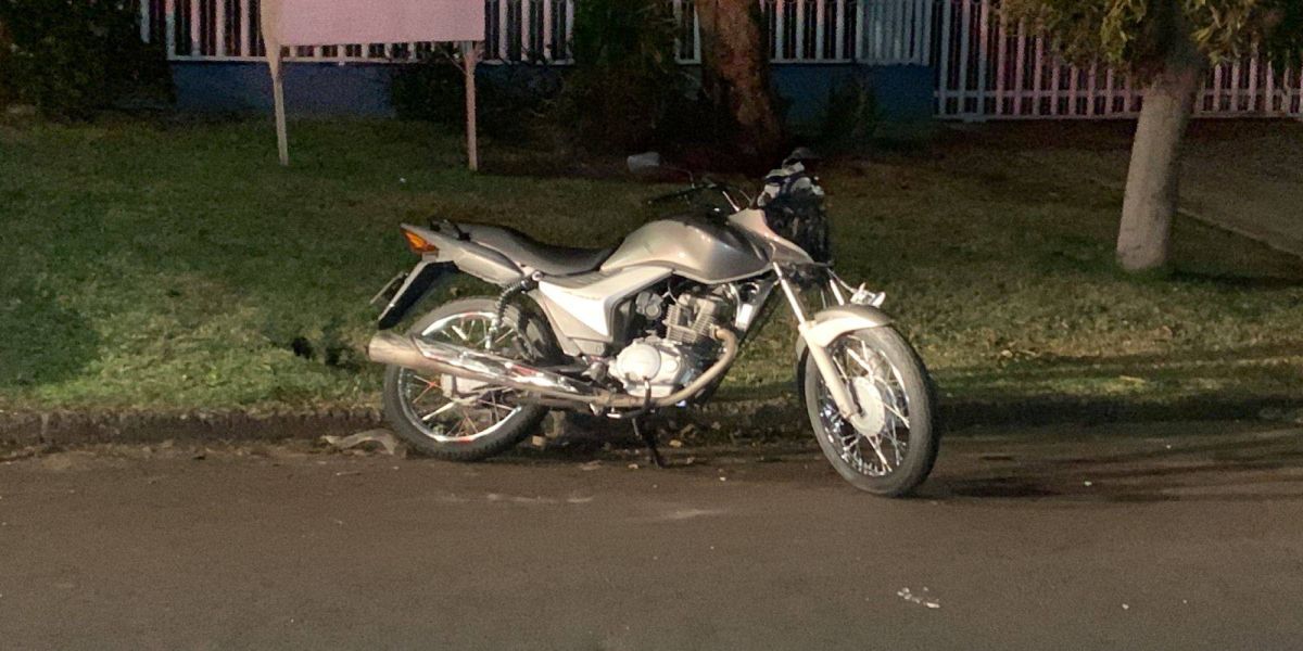 Motociclista fica ferido após colisão na Rua Noel Rosa em Cascavel