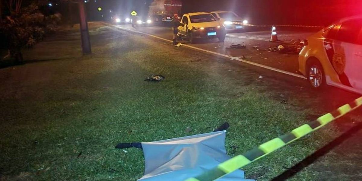 Homem de 27 anos morre em colisão frontal entre moto e caminhão na PR-495 em Santa Helena