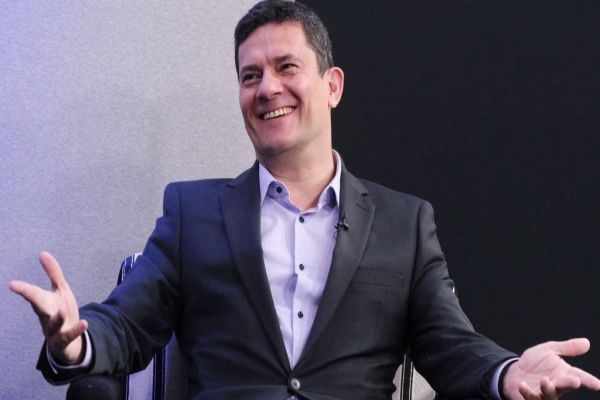 TRE-PR determina busca e apreensão na casa de Sergio Moro